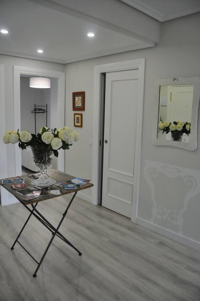 Apartamento La Estambrera II con Wifi y Aire Acondicionado Logroño Exterior foto