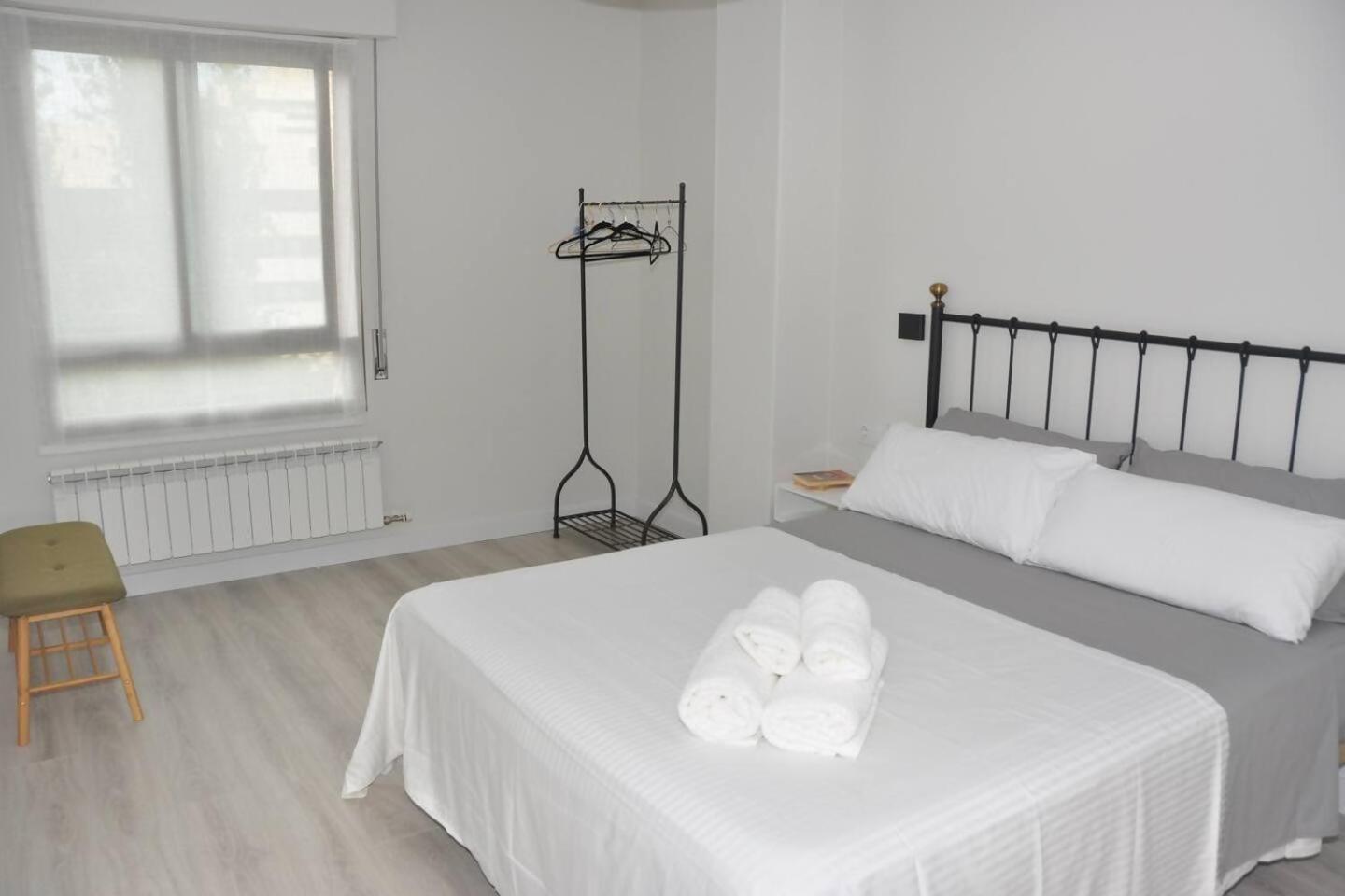 Apartamento La Estambrera II con Wifi y Aire Acondicionado Logroño Exterior foto